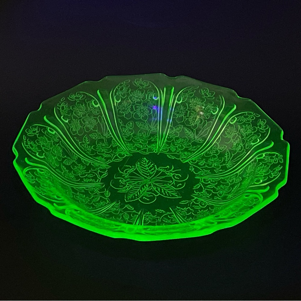 Jeanette Cherry Blossom Uranium Green Soup Bowl 8" 1930-1939